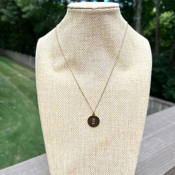 3/$30 KATE SPADE INITIAL E GOLD TONE NECKLACE - Picture 3 of 5